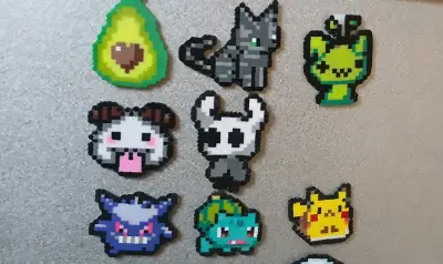 PACK DE 3 IMANES PIXEL ART A ELECCIÓN - miniatura 3