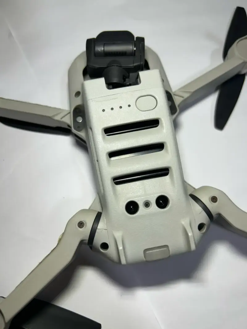 Drone DJI Mini 2 con accesorios completos - 5