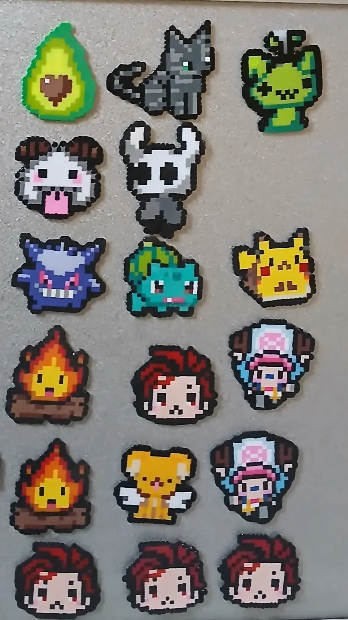PACK DE 3 IMANES PIXEL ART A ELECCIÓN - 5