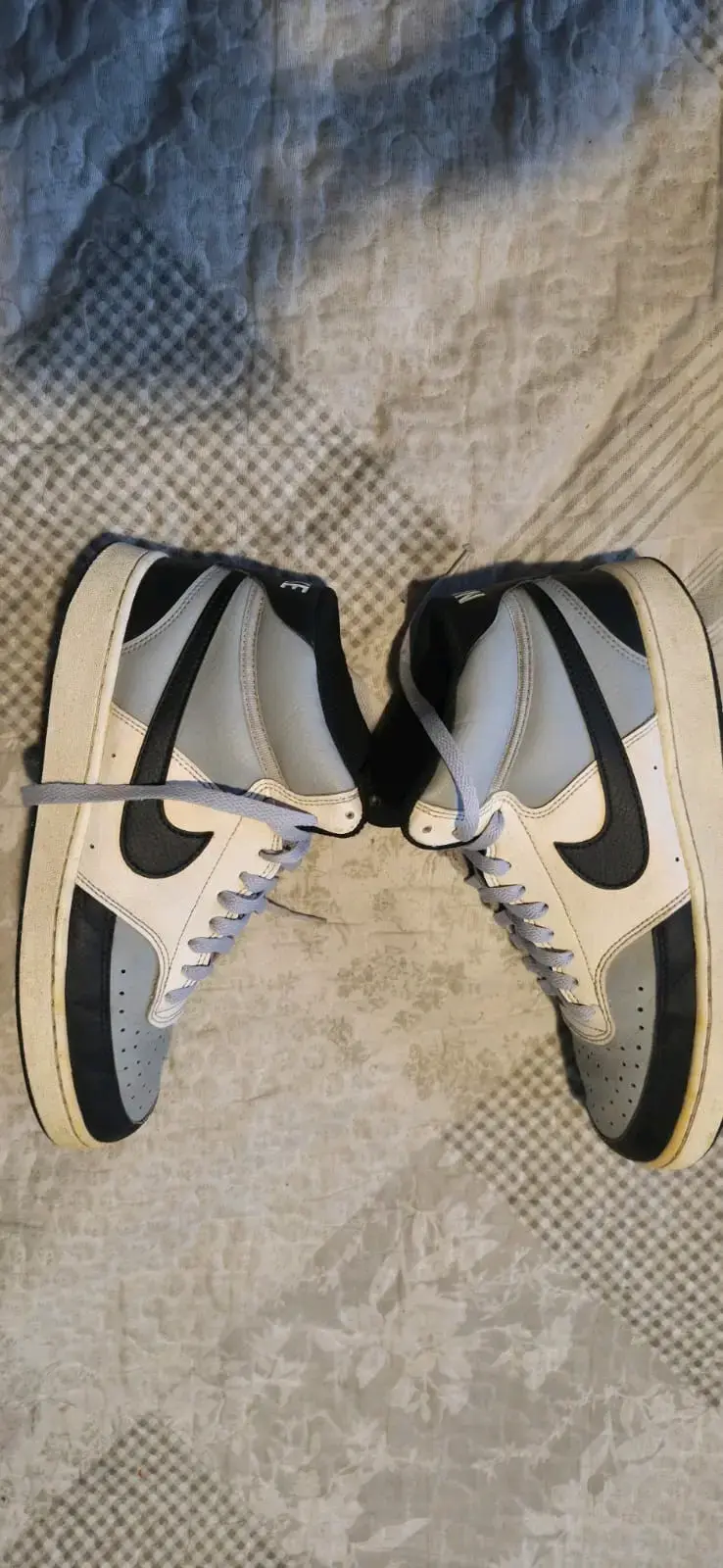 Zapatillas deportivas Nike gris y negro - 5