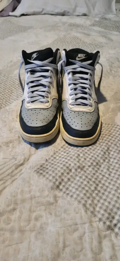 Zapatillas deportivas Nike gris y negro - miniatura 6