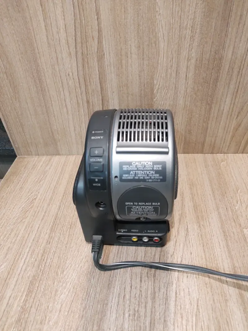 Proyector Sony CPJ-200 con Lámpara Halógena - 6