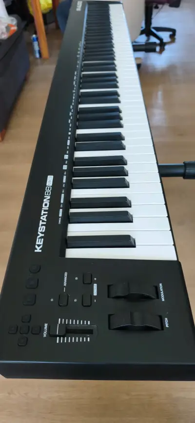 Teclado MIDI M-Audio Keystation 88 MK3 - miniatura 2