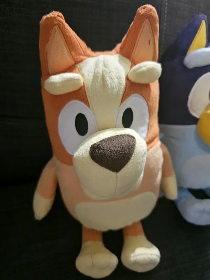 Peluches de personajes Bluey y Bingo cantan - 3