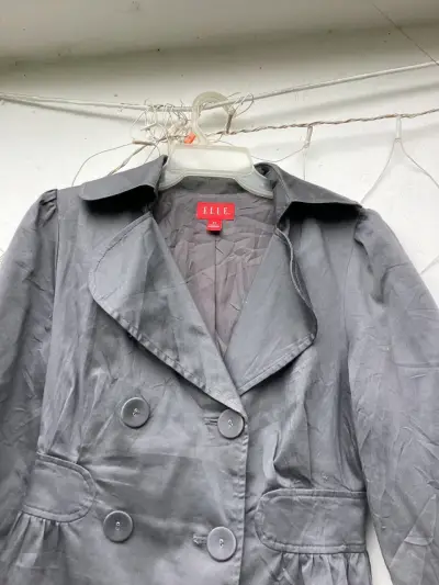 Chaqueta gris corta de mujer Elle - miniatura 3