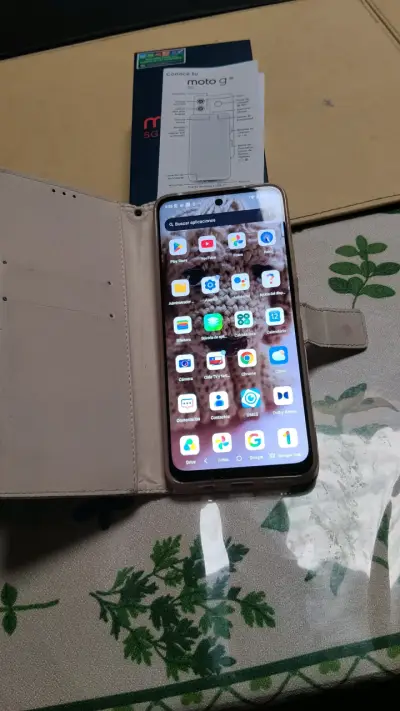 Smartphone Motorola Moto G 5G con funda - miniatura 2
