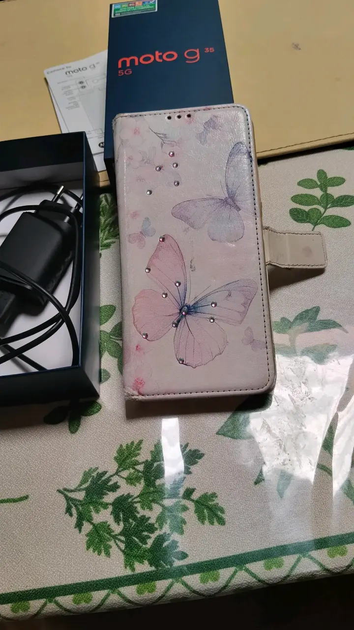 Smartphone Motorola Moto G 5G con funda - 3