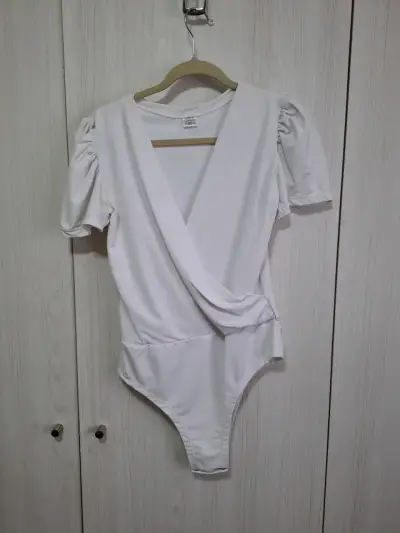 Body blanco Marca Mabelle- Talla L/XL - miniatura 1