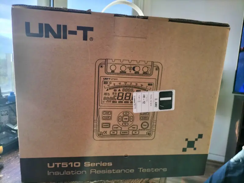 Probador de Resistencia de Aislamiento UNI-T UT511