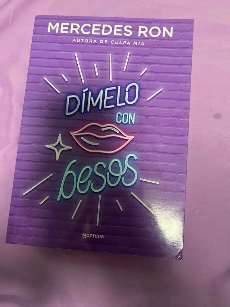 Dímelo con Besos - Mercedes Ron - 1