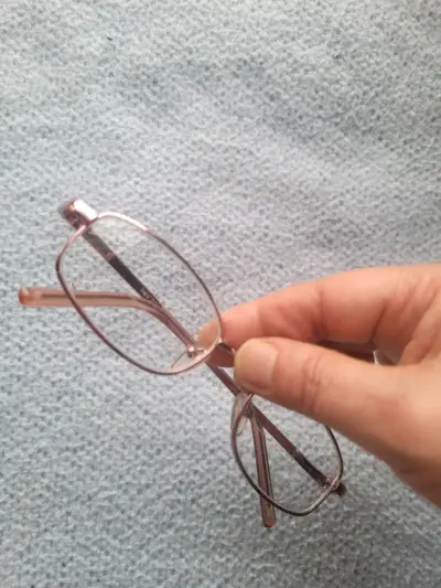 Lentes de lectura con estuche morado - miniatura 4