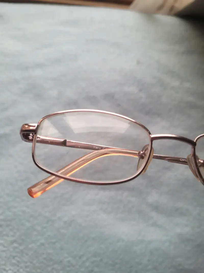 Lentes de lectura con estuche morado - 5