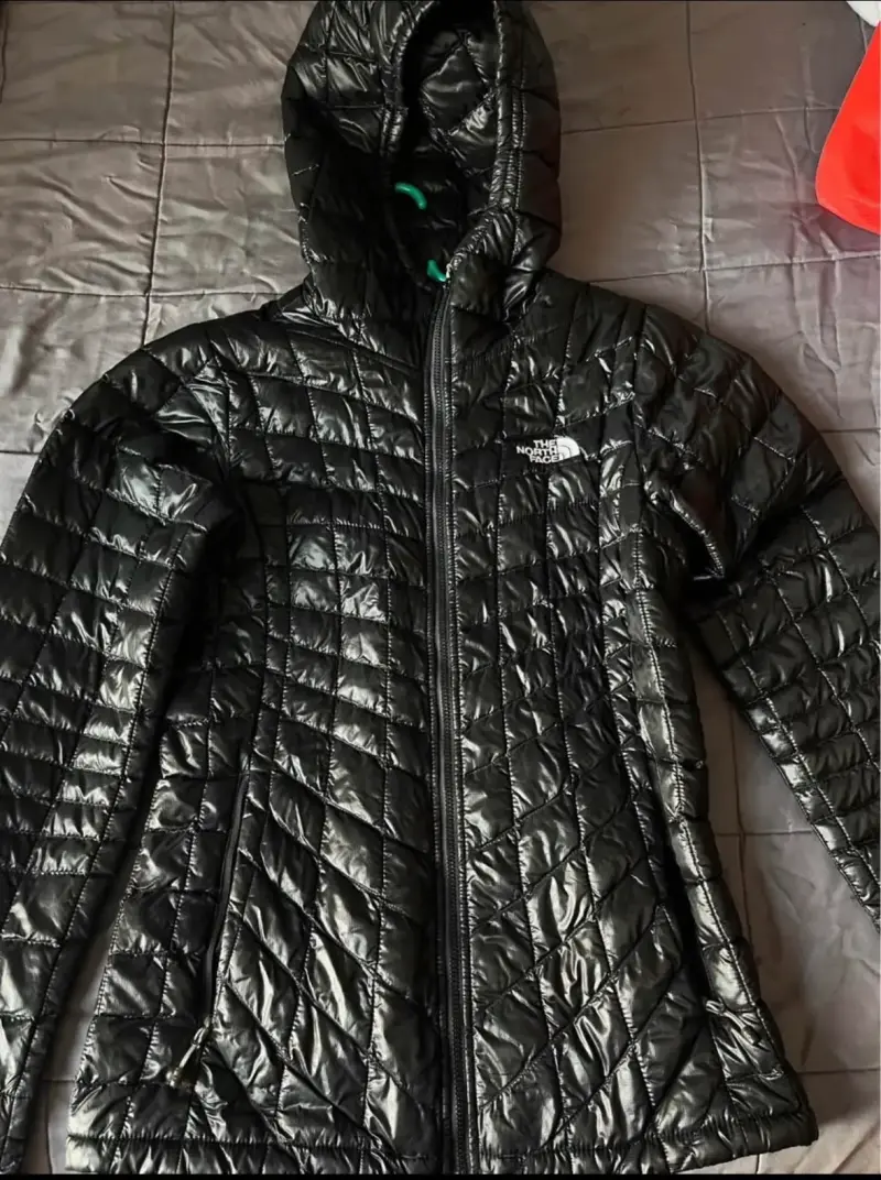 Chaqueta negra acolchada The North Face