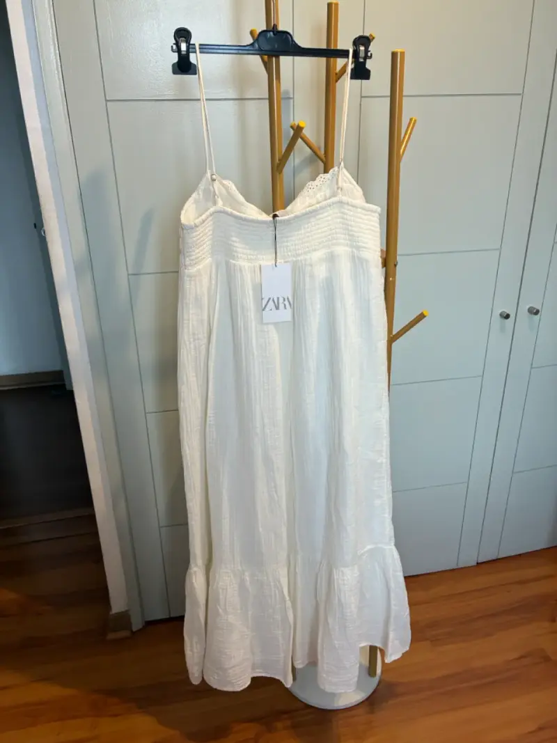 Vestido largo blanco Zara con tirantes - 1