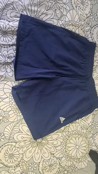 Shorts deportivos azul Adidas talla XL - miniatura 1