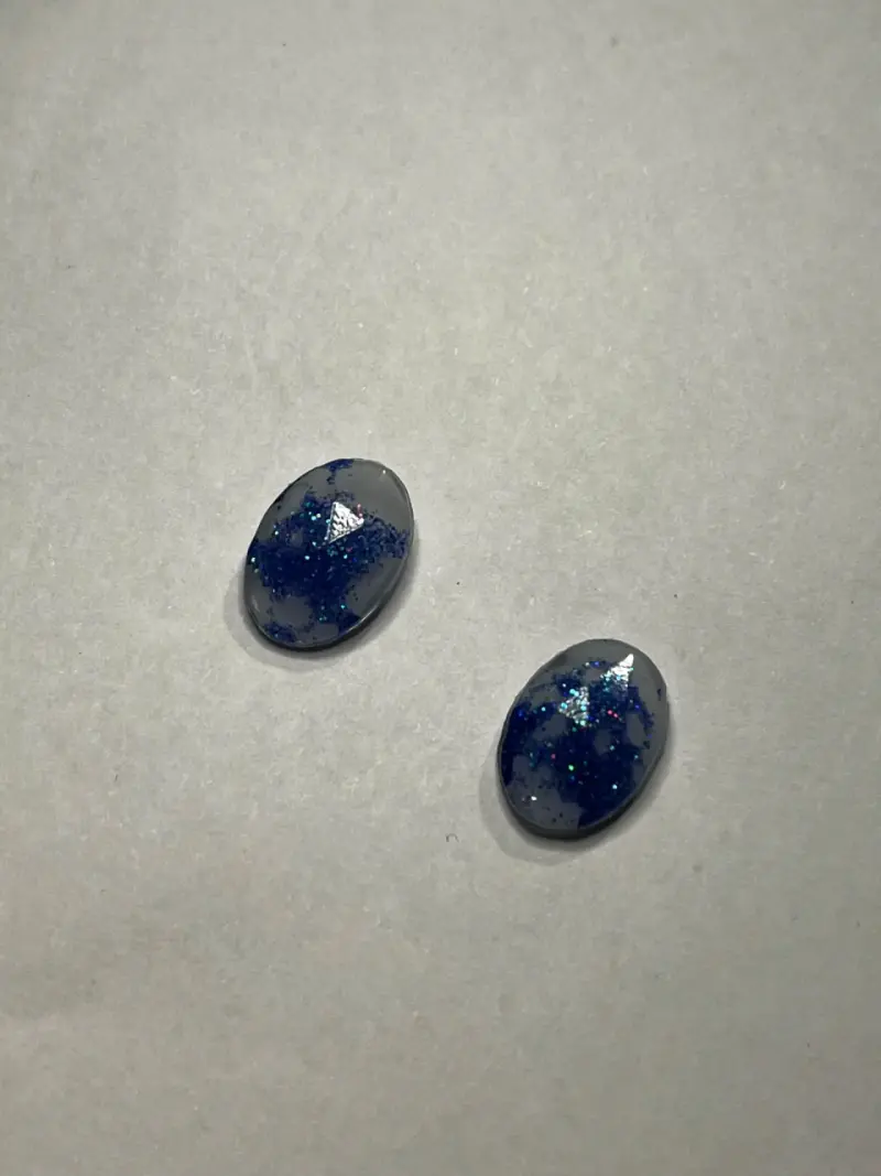 Pendientes  ovaladas con brillo azul