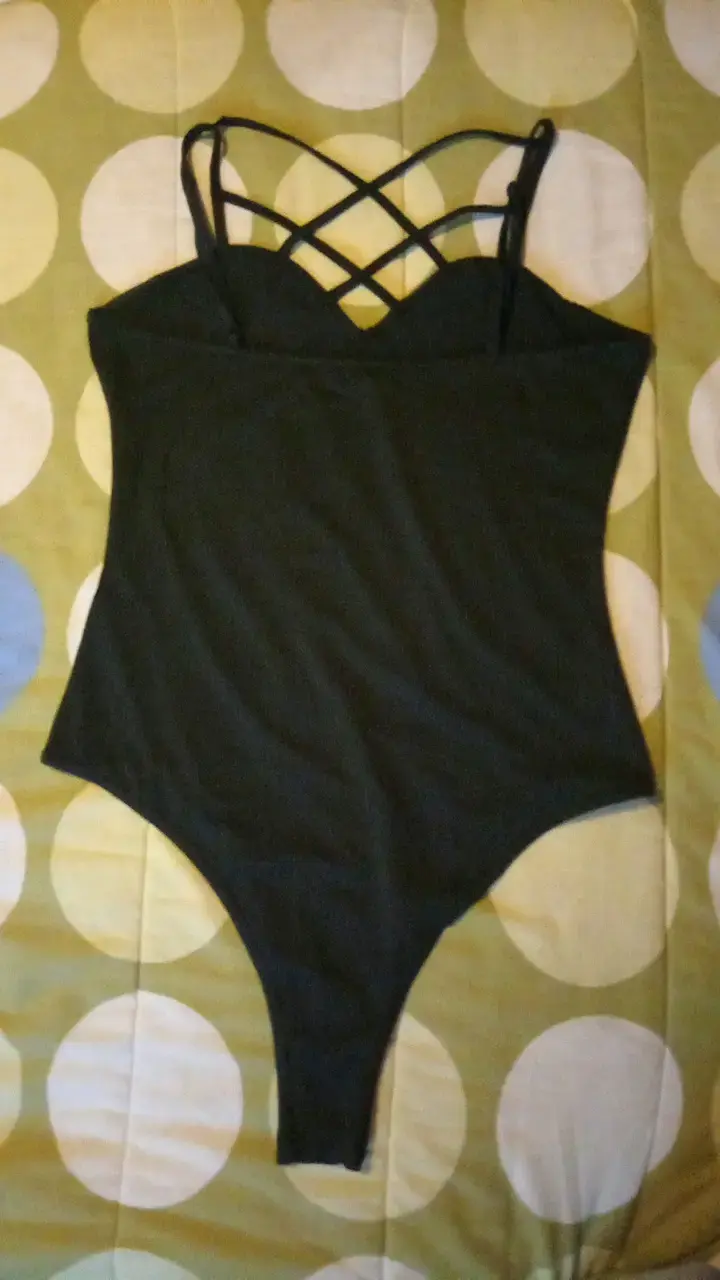 Body negro con tirantes cruzados - 2