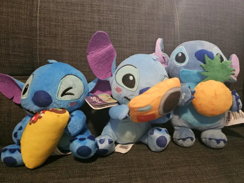 Peluches Stitch Disney con accesorios - 2