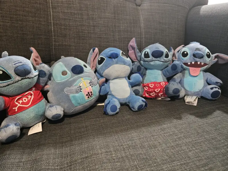 Peluches Stitch Disney con accesorios - 4