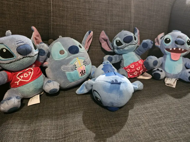 Peluches Stitch Disney con accesorios - 5