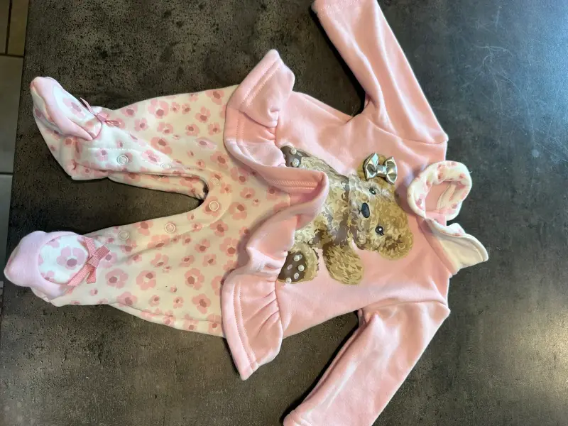 Conjunto de enteritos para bebé en tonos rosados - 2