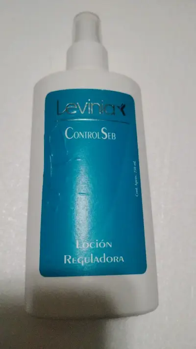 Loción Reguladora Leviniax ControlSeb 250 ml - miniatura 1