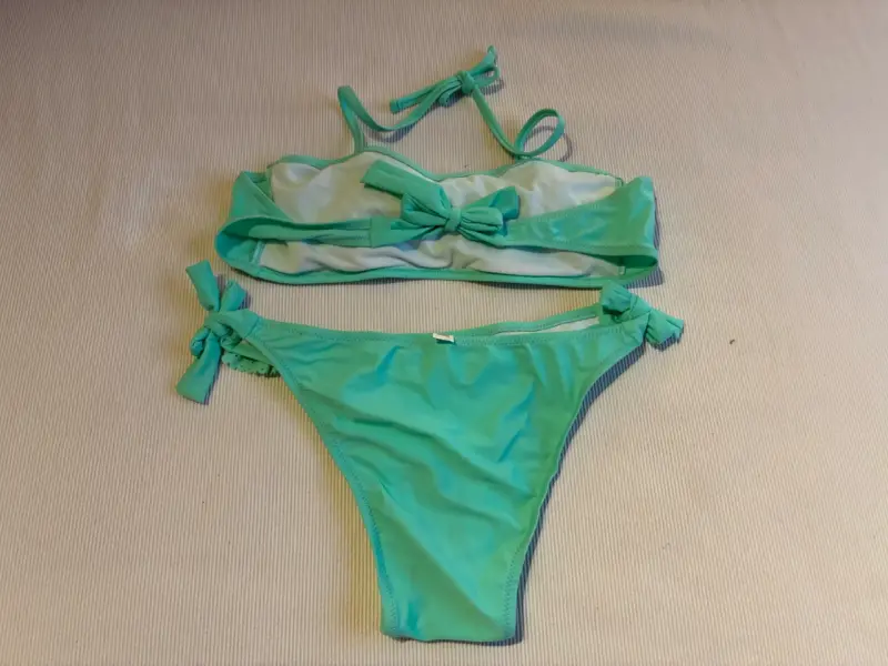 Bikini verde con volantes talla 16 - 2