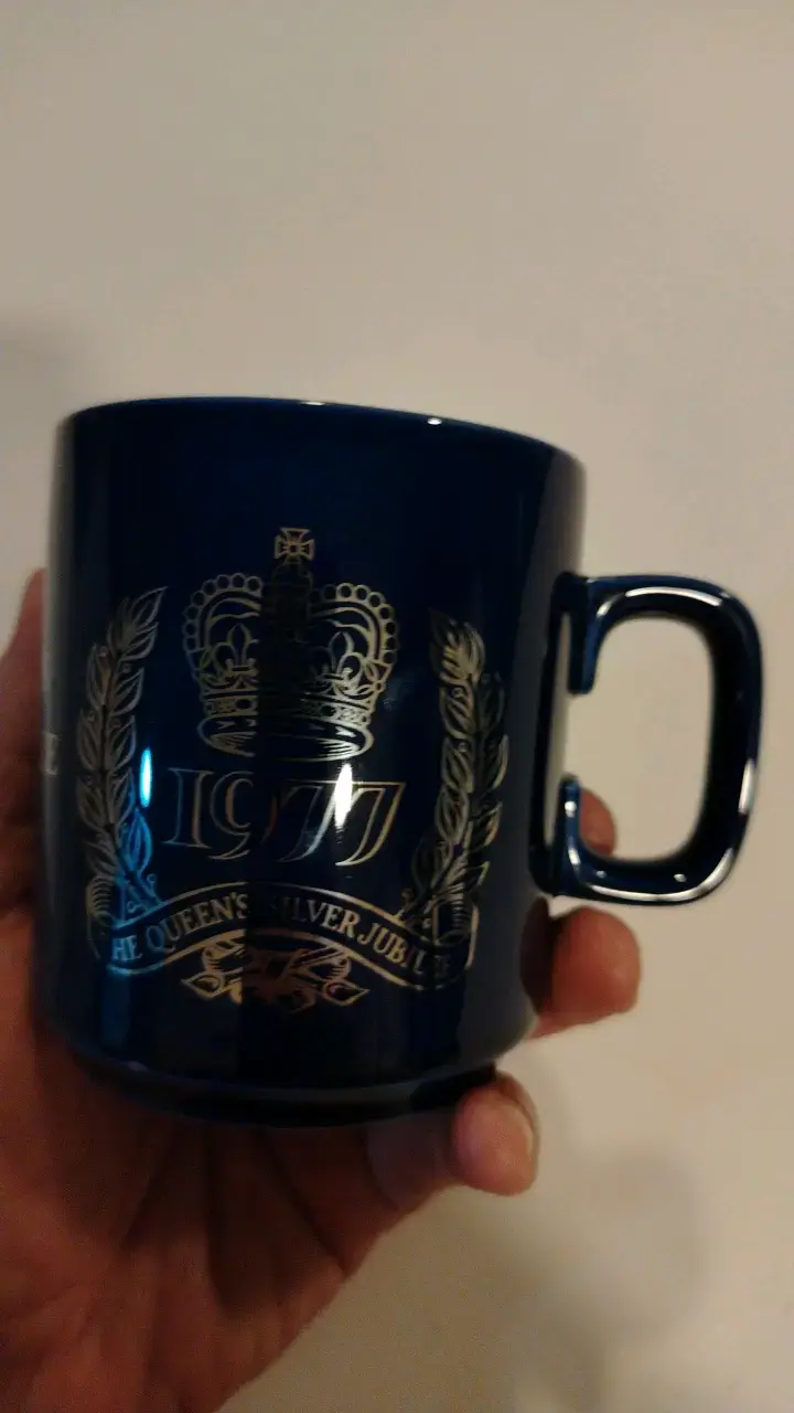 Taza conmemorativa The Queen's Silver Jubilee 1977 - 3