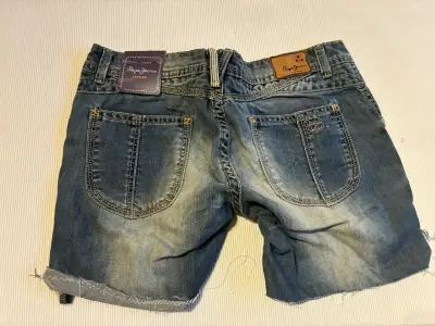 Shorts Pepe Jeans talla 16 nuevos - miniatura 2