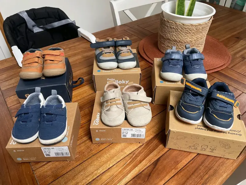 Zapatos para bebé Colloky y Bubblegummers variados