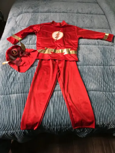 Disfraz de superhéroe rojo para niño - miniatura 1