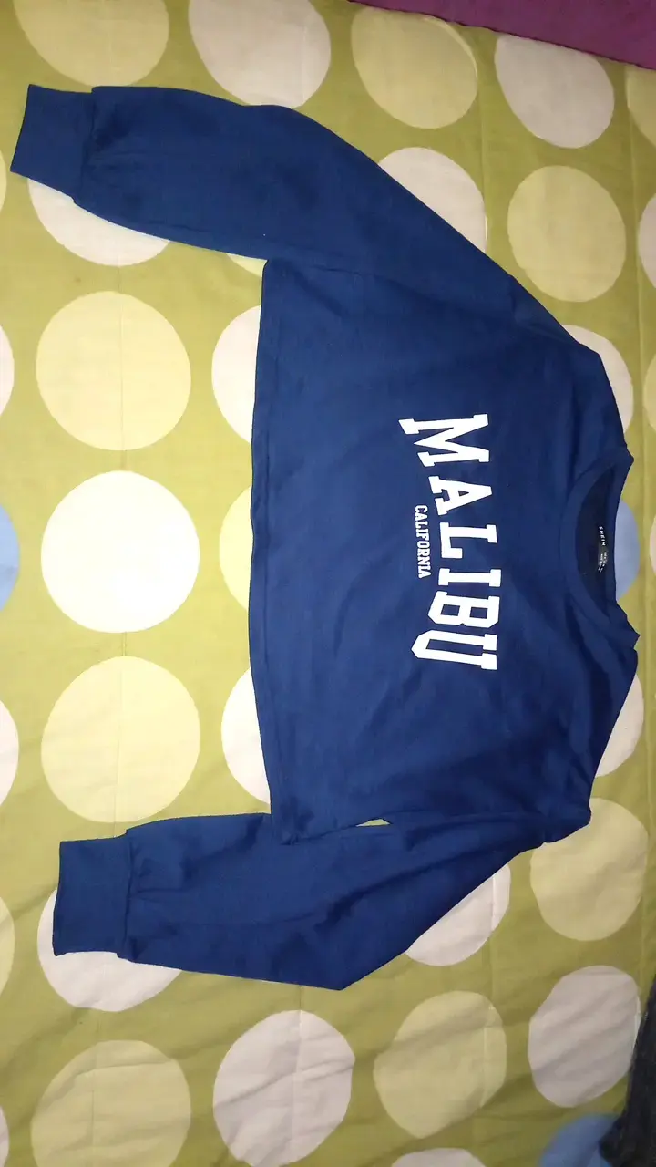 Polerón azul con estampado Malibu