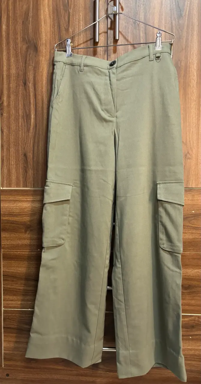 Pantalones cargo verdes Sybilla talla M - 1