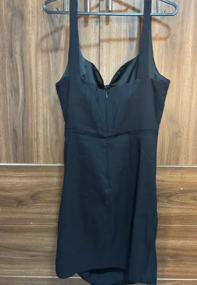 Vestido negro  Zara talla L - miniatura 2