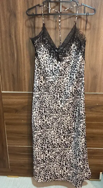 Vestido  de satin con encaje Lolita pocket - miniatura 1