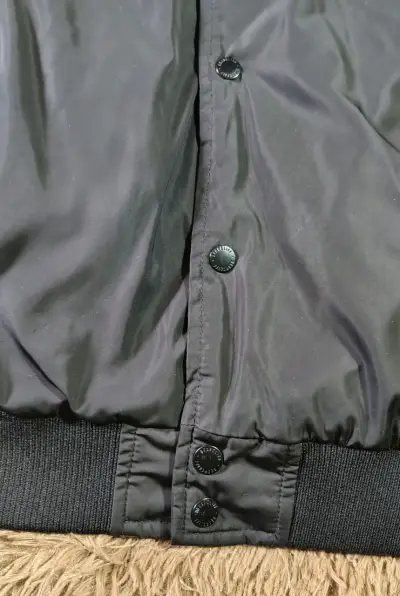 Chaqueta/cortavientos negra hombre - miniatura 2