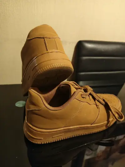 Zapatillas deportivas marrones para hombre - miniatura 1