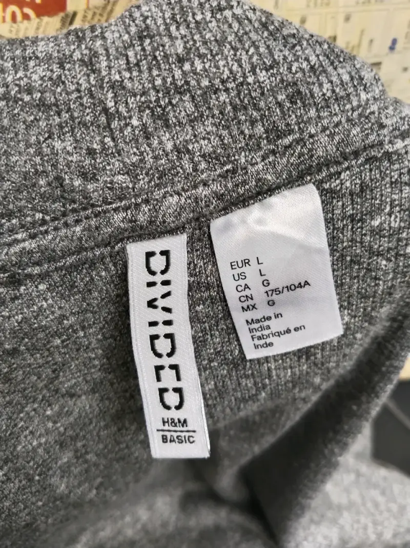 Top sin mangas gris H&M Divided - 3