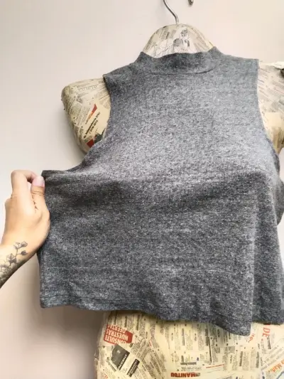 Top sin mangas gris H&M Divided - miniatura 4