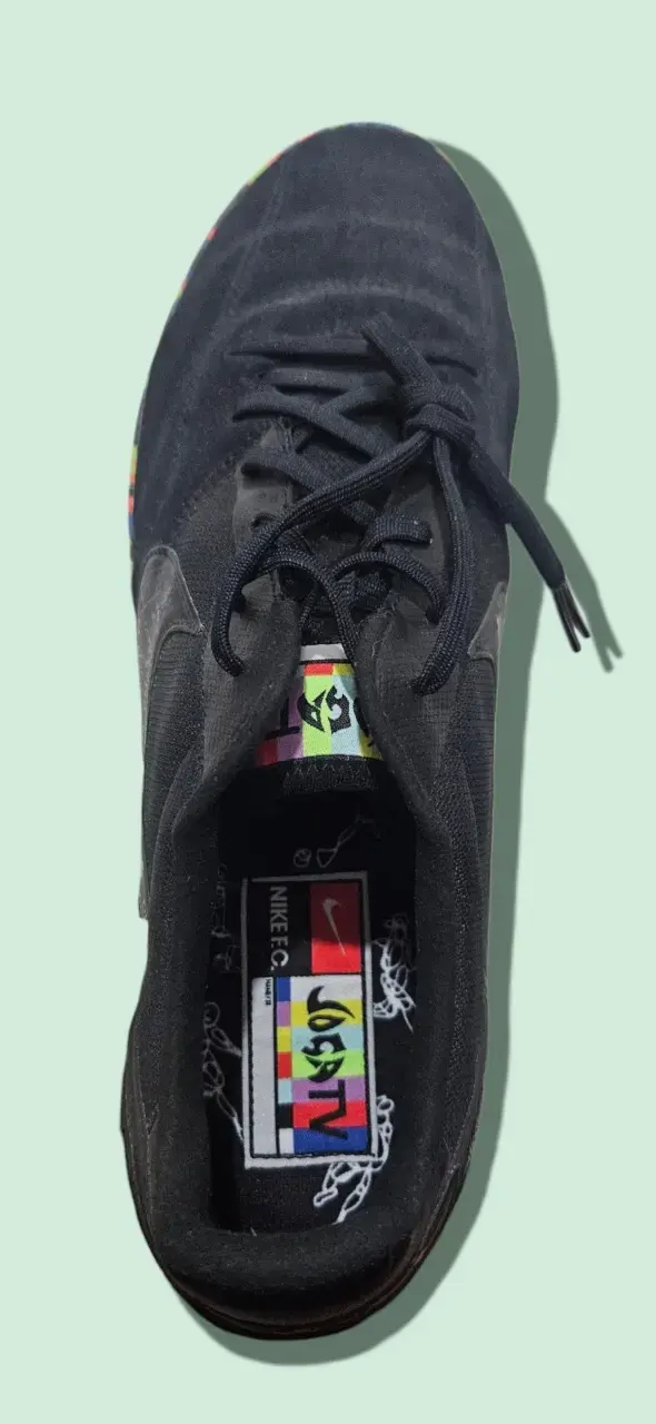 Zapatillas deportivas Nike FC negras con suela colorida - 3