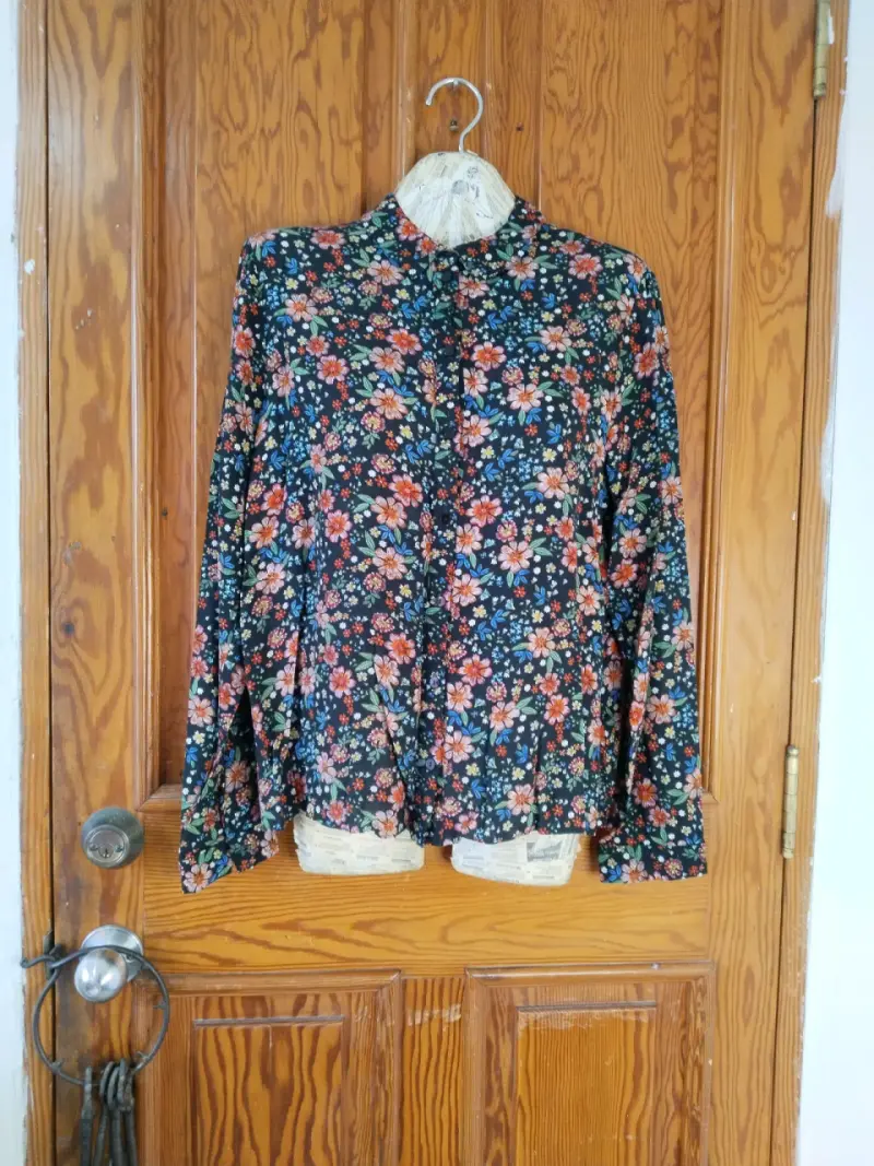 Blusa de flores Atmosphere talla 42