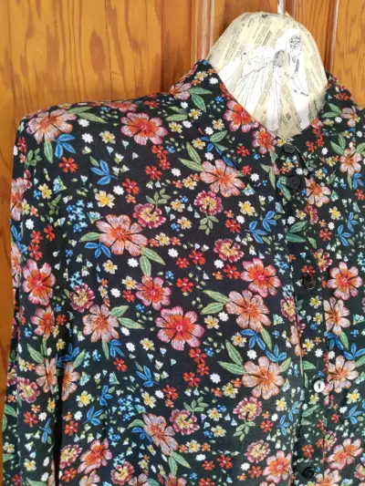 Blusa de flores Atmosphere talla 42 - miniatura 4