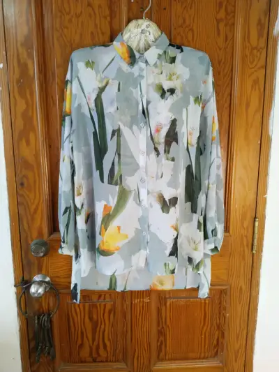 Blusa floral transparente Topshop para mujer - miniatura 1
