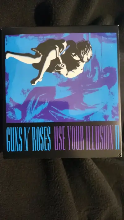 Guns N' Roses Use Your Illusion II Deluxe Edition - miniatura 1