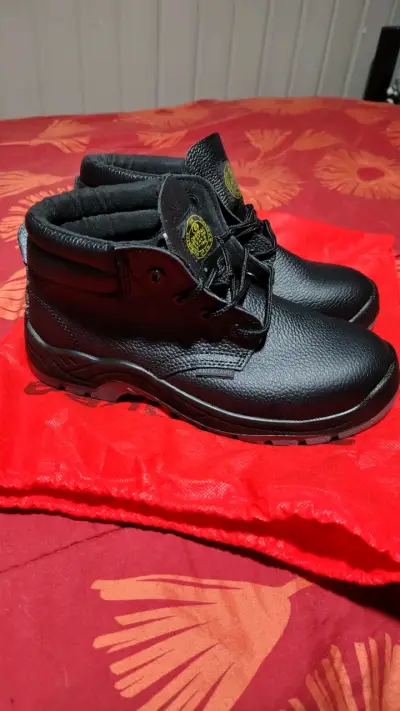 Botas de seguridad negras Steelpro Anticlavo - miniatura 1