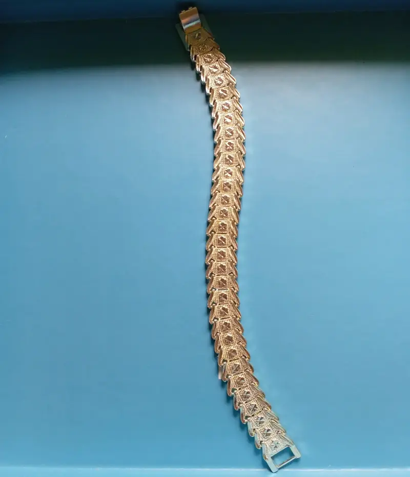 Pulsera de plata con diseño grabado - 2