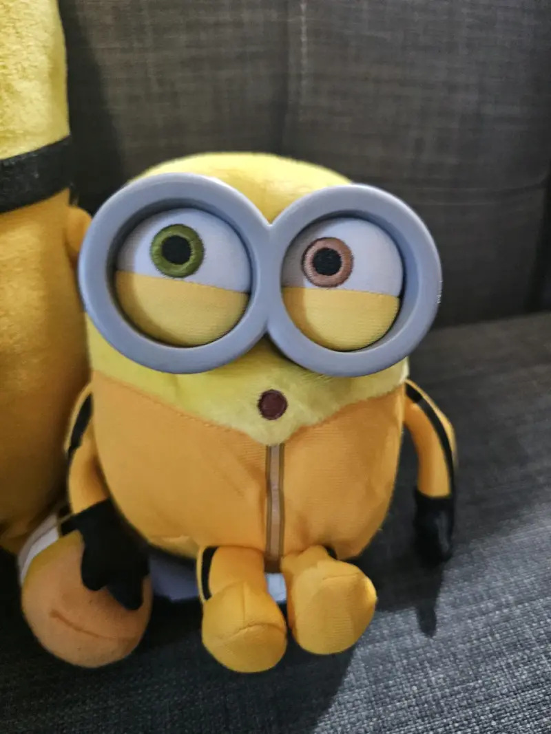 Peluches Minions grandes y pequeños - 2