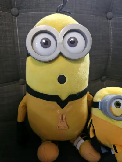 Peluches Minions grandes y pequeños - miniatura 3