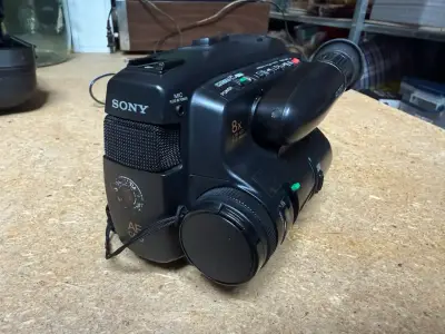 Sony handycam CCD-TR50 - miniatura 1