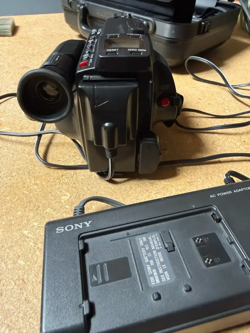 Sony handycam CCD-TR50 - 4